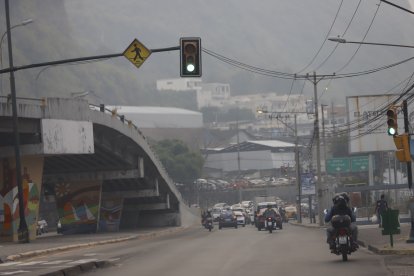 Así lucía la neblina sobre Guayaquil este viernes 7 de junio.