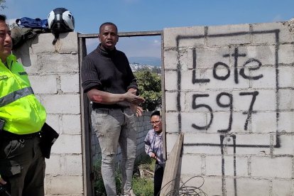 En el barrio Ecuador, las personas alegaron que las propiedades son de quienes se posesionan.