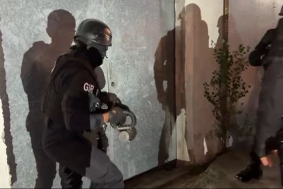 Las fuerzas del orden, contra el crimen en Manta.