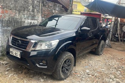 La camioneta que habría sido utilizada para el atentado en el suburbio.
