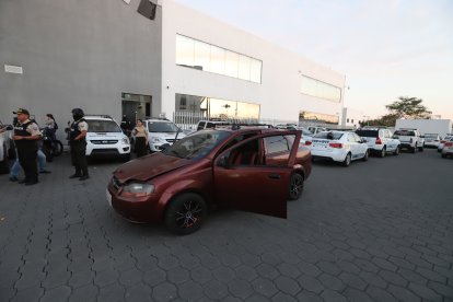 La Policía Nacional investiga la procedencia del vehículo, pues sus números de registro habían sido alterados.