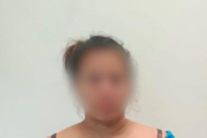 La mujer fue detenida para investigaciones.