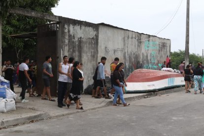 Familiares de la víctima acudieron al lugar.