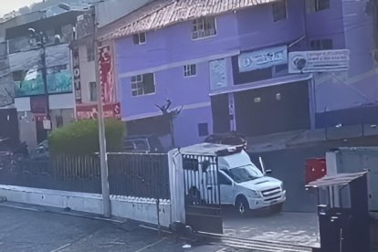 La guía fue atacada al ingreso del área de emergencias de la casa de salud