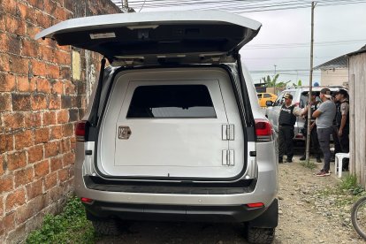 Este vehículo, de poderoso blindaje, fue tomado como evidencia.