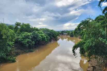 El río Teaone es un curso de agua que atraviesa el sur de Esmeraldas.