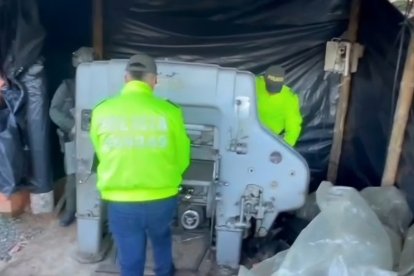 La maquina impresora de billetes fue decomisada por la Policía Colombiana