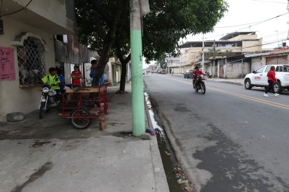 Un joven que se dedicaba a cuidar carros fue asesinado la madrugada del domingo.