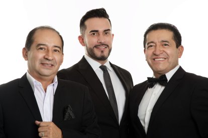 Hace cinco años renovaron al tercer integrante. Ahora los acompaña Cristian Játiva (centro).