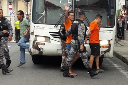 Toño Abril y Sebastián Haro fueron procesados por supuestamente haber violado a una chica