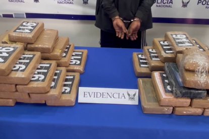 Los paquetes con la sustancia tenían adherido un sello con un número.