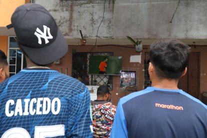 La camiseta con el apellido Caicedo, era el común de quienes viven en este barrio