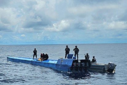 En esta embarcación fueron detenidos dos ecuatorianos y un colombiano en El Salvador.