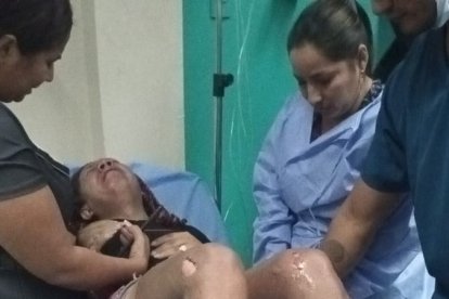 Las afectadas fueron llevadas a un hospital.