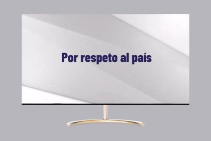 El Gobierno lazó el himno del Ecuador en cadena nacional horas después del polémico retiro de la visa a la periodista Alondra Santiago