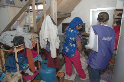 En este lugar tenían los alimentos junto al polvo para matar cucarachas.