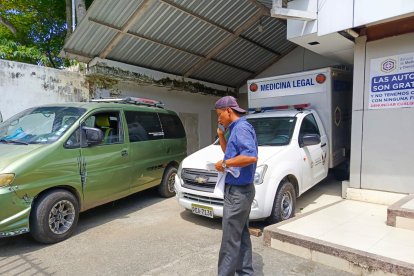 Los restos de los hermanos Delgado fueron retirados de la morgue de Quevedo.