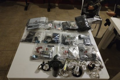 Los objetos fueron embalados y presentados como evidencias durante el proceso judicial.