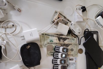 Parte de las evidencias encontradas.