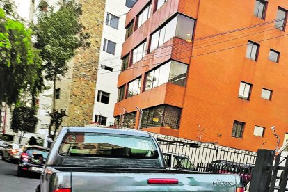 Esta camioneta habría sido parqueada en un sitio indebido.