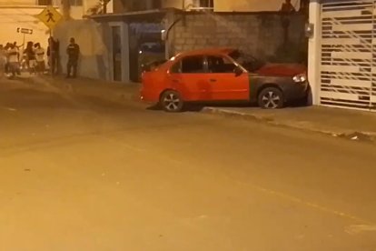 Así quedó el carro de la víctima