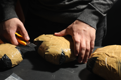 Referencial: el narcotráfico internacional opera en Ecuador mediante organizaciones locales.