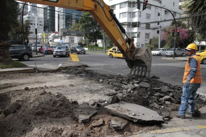 En esta zona se realizan obras públicas, sobre la avenida Diego de Almagro.