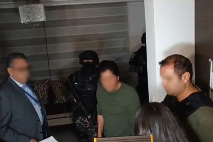 La Fiscalía General del Estado publicó esta imagen del sospechoso, durante el operativo ejecutado.