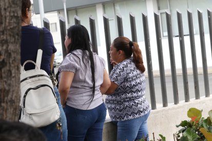 El detenido y las evidencias que dejó el operativo en el sur de la ciudad.