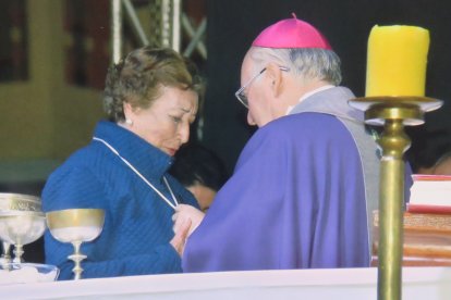 Gladys Arias ha recibido varios reconocimientos por su labor.