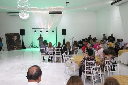 Durante la gala, amigos y colegas expresaron su cariño y la importancia que ha tenido Fresia en la música.