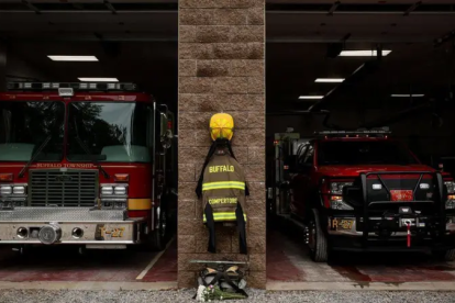 Homenaje del cuerpo de bomberos donde era voluntario Corey Comperatore.