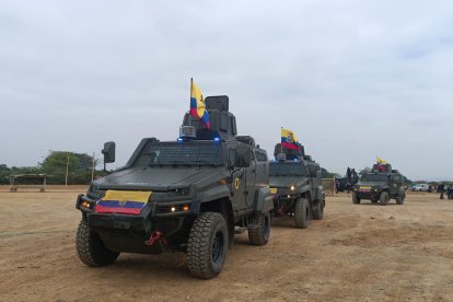 Daniel Noboa llegó a Durán acompañado de militares y aseguró que su estadía no será temporal.