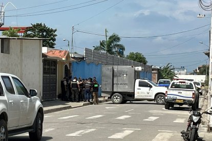 Uno de los estudiantes falleció en el lugar de los hechos.