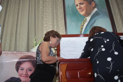 Velorio de Fresia Saavedra en las instalaciones de Radio Cristal