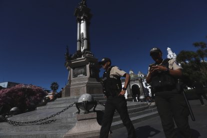 Los policías llegaron al sitio del hecho delictivo.