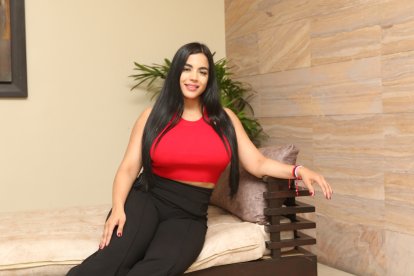 Lissette Cedeño es una presentadora de televisión que actualmente compite en un segmento de Ecuavisa.