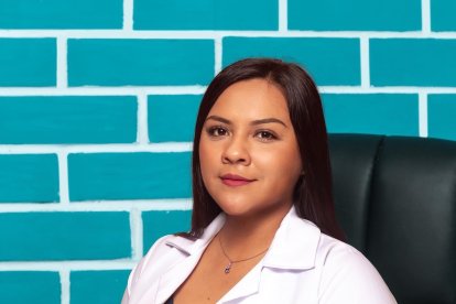 La psicóloga clínica Claudia Lozano explica qué es la tricofagia.