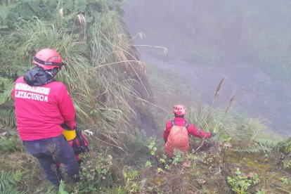 Las labores de búsqueda continúan en Latacunga.
