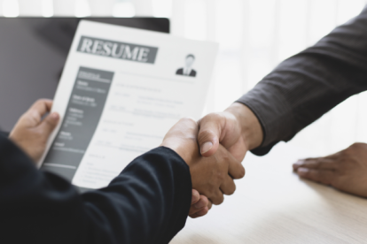 Debes demostrar las habilidades que dices en tu hoja de vida en la entrevista.