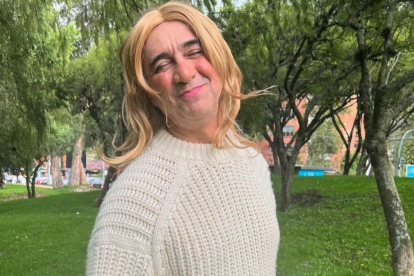 Fernando Villarroel en su personaje de Eco-Vinia.
