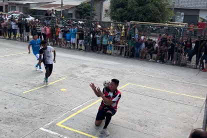 Los residentes del sector no se perdieron la final del torneo.