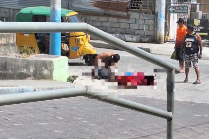 Las víctimas quedaron en la calzada.