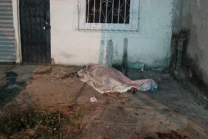 Recibió varios impactos de bala.