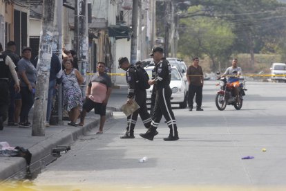 Personal de la Policía acordonó el lugar
