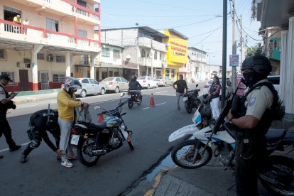 Los controles policiales en la calle 17 y zonas aledañas aumentaron, asegura jefe policial.