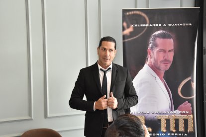 Gregorio Pernía, actor colombiano visita Guayaquil.