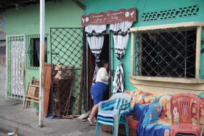 El cuerpo de Jordy Flores es velado en la casa de sus familiares.