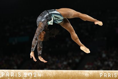 Simone Biles es toda una locura a la hora de competir.