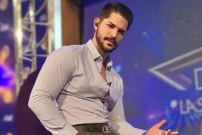 Renier Izquierdo es un presentador cubano.